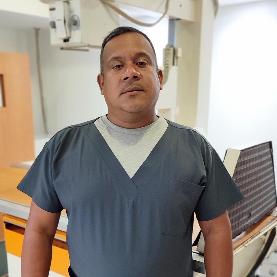 Técnico Radiólogo Arnaldo Gómez